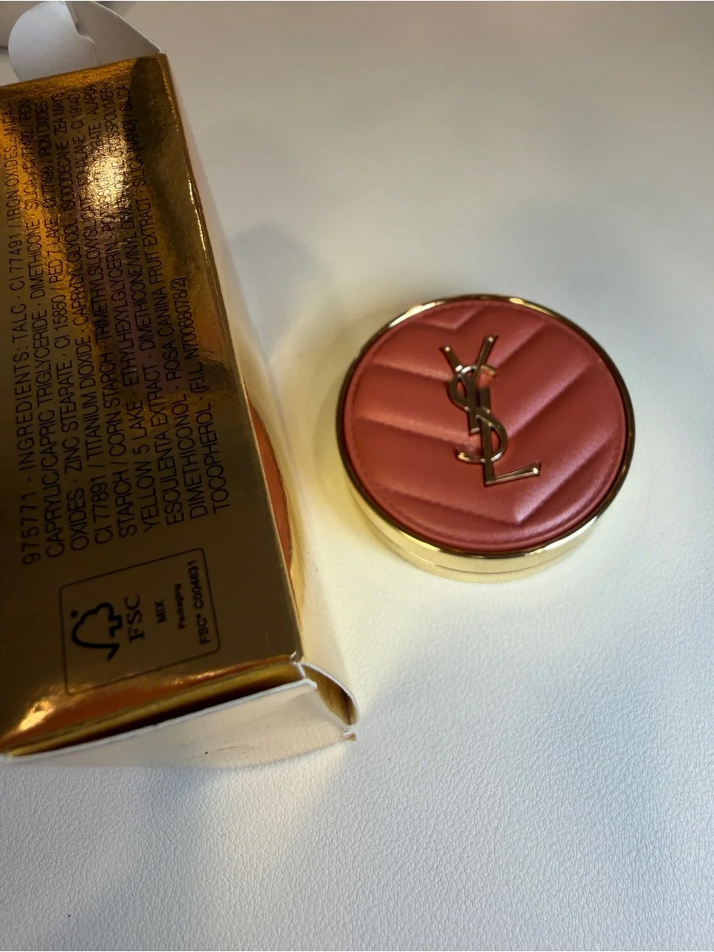 Yves Saint Laurent 